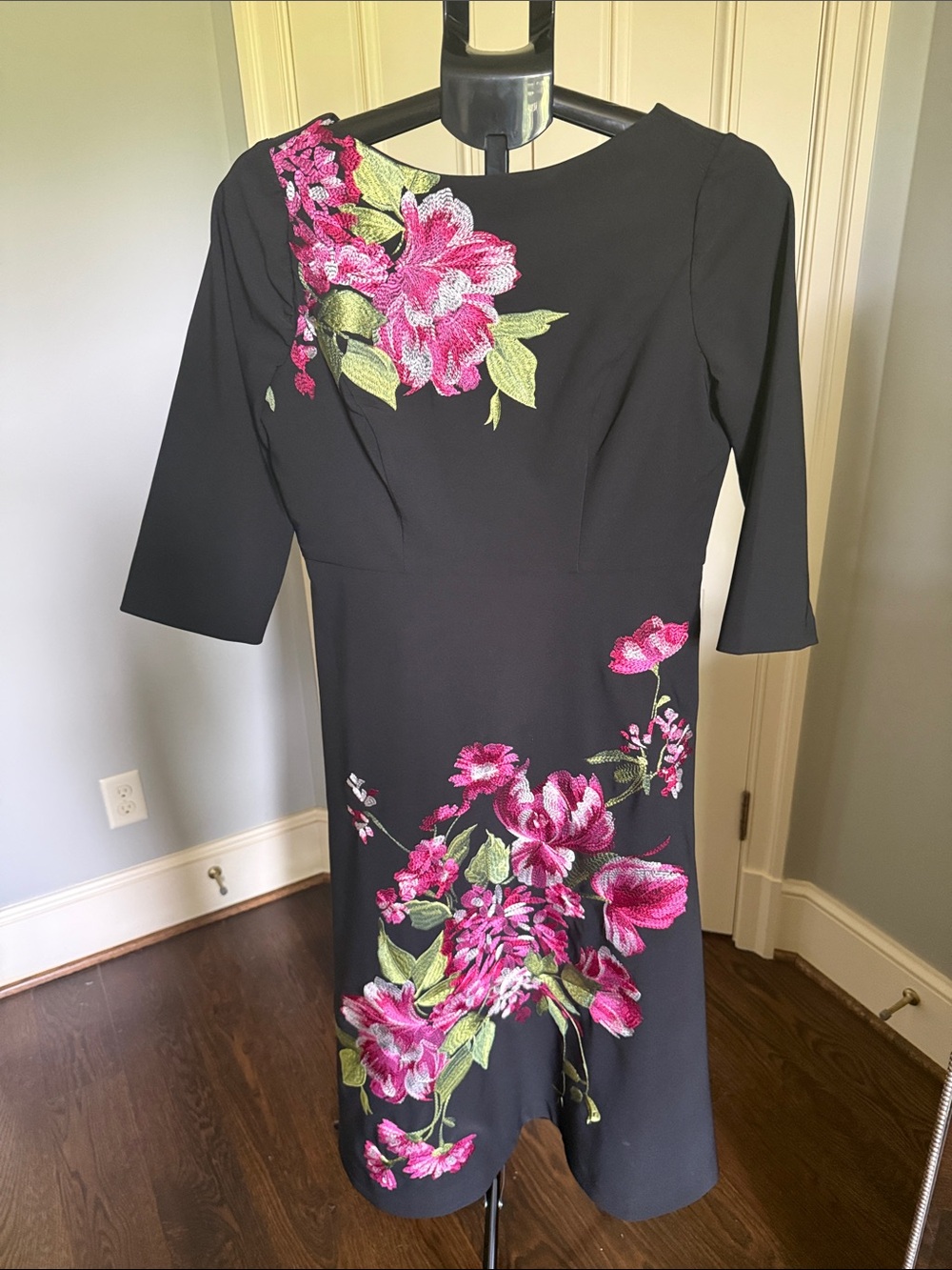 Kay Unger Black Satin Dress